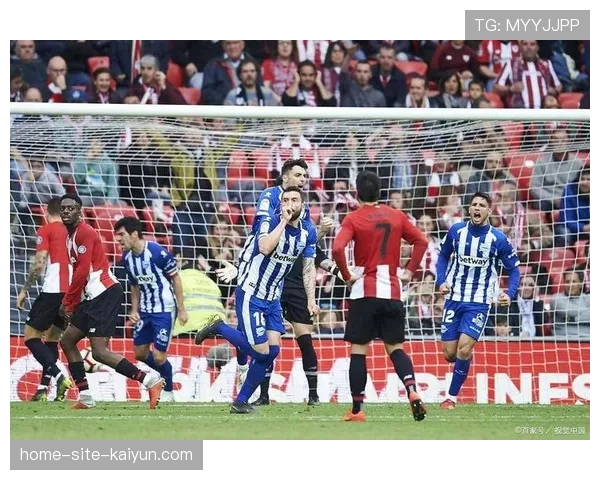 罗马防守体系意甲最佳 20轮仅失12球 罗马防守体系意甲最佳 20轮仅失12球