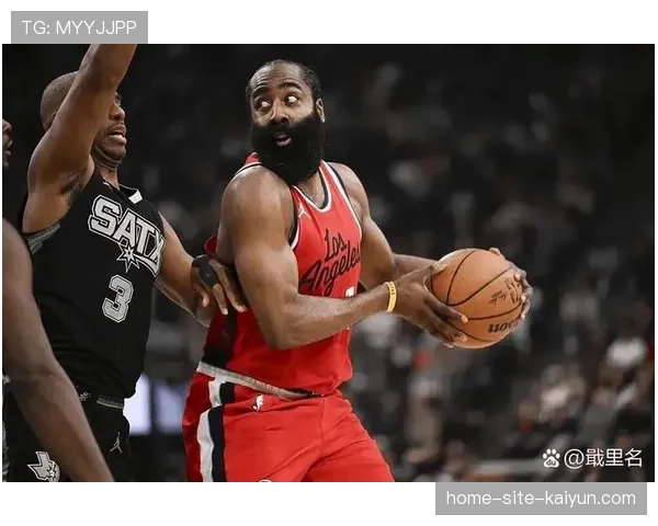 快船三连胜稳居第十 季后赛席位竞争日趋白热化 快船三连胜稳居第十 季后赛席位竞争日趋白热化